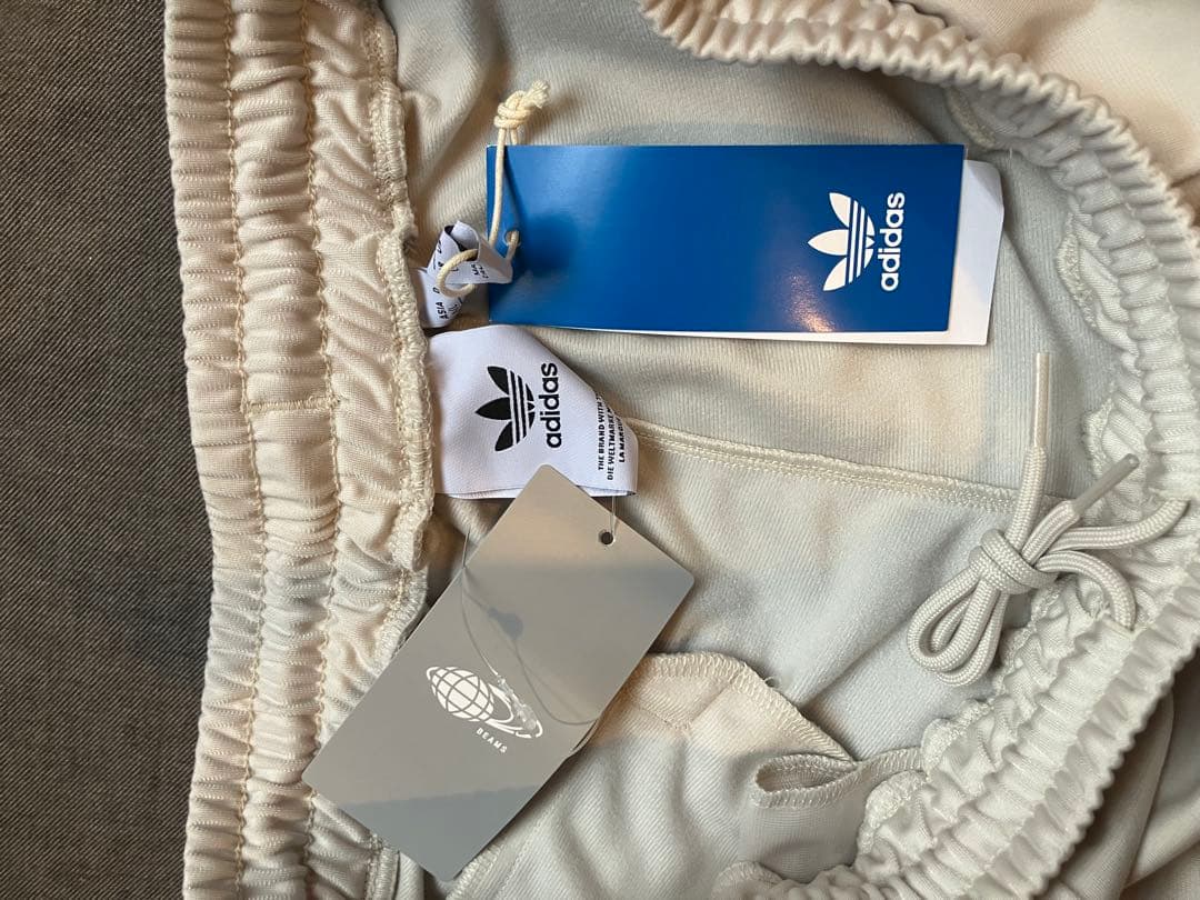 新品adidasベッケンバウアートラックパンツ　クリアブラウンビームスで購入XL