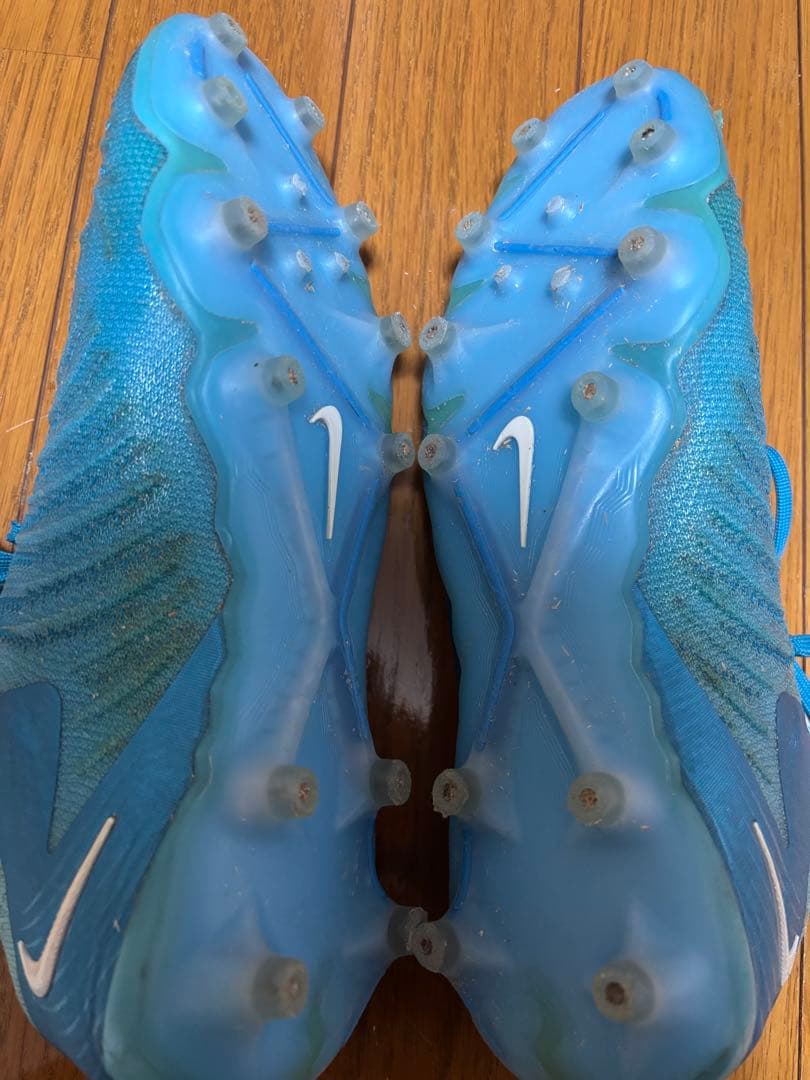 ナイキサッカースパイク　ファントムGX 24cm