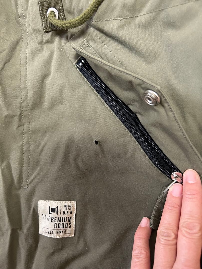 L1エルワン　スノーボードウエアジャケット　ウェア　ビブパンツセット　女性用