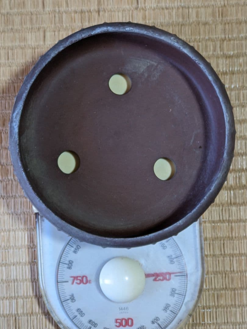 ♦中国古美術品 宜興窯賓山倣古 紫砂 紫泥 鋲打ち丸形三足ミニ盆栽鉢古玩 骨董品