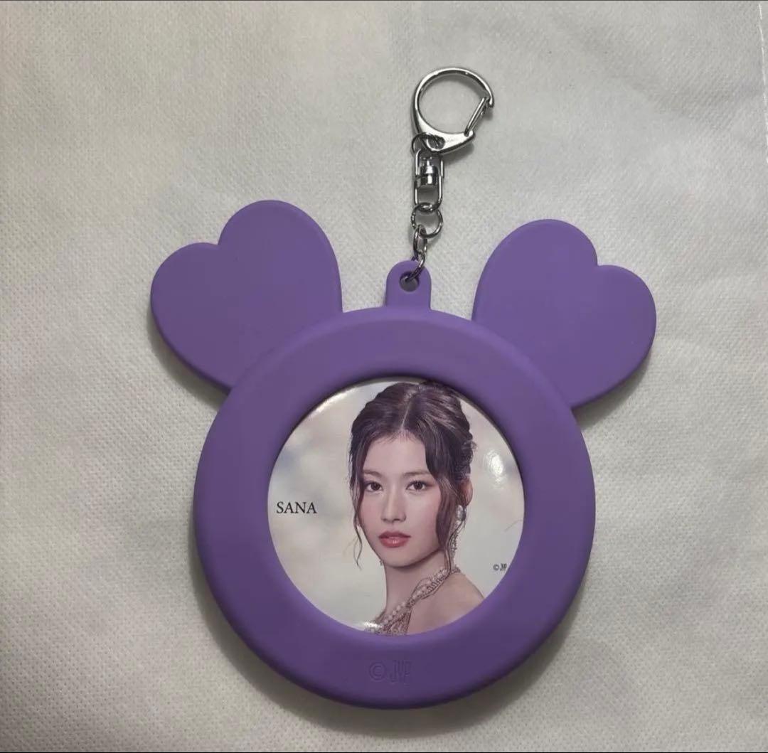twice サナ　サブリー　ガチャガチャ　アクスタ　ぬいぐるみ　缶バッジセット
