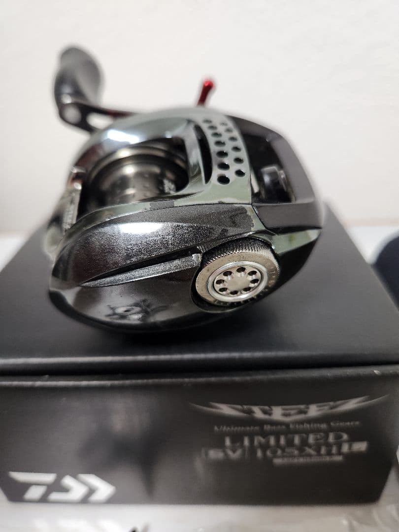 ダイワ スティーズ リミテッド 105xhl ZPI　スタードラグ
