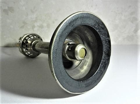 希少な「バネ押し上げ式蝋燭（ろうそく）ランプ」