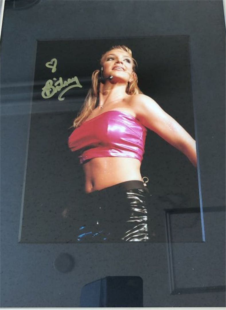 ブリトニースピアーズ　BRITNEY SPEARS 直筆サイン入り　フォト
