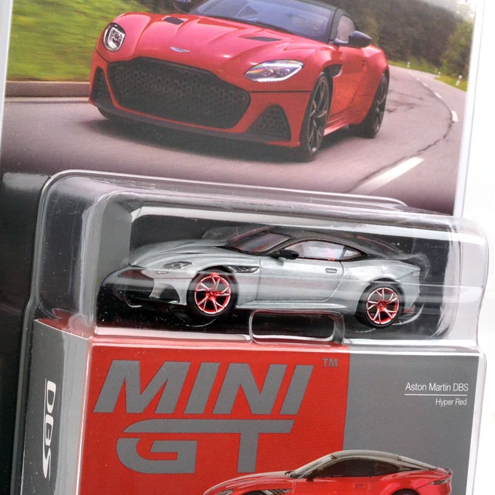 アストンマーチン DBS ハイパーレッド チェイスカー