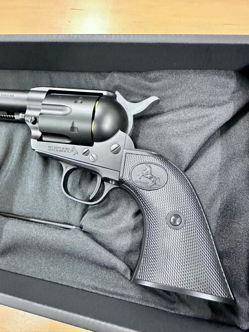 東京マルイ SAA.45 アーティラリー5 1/2インチ 黒　エアソフトガン