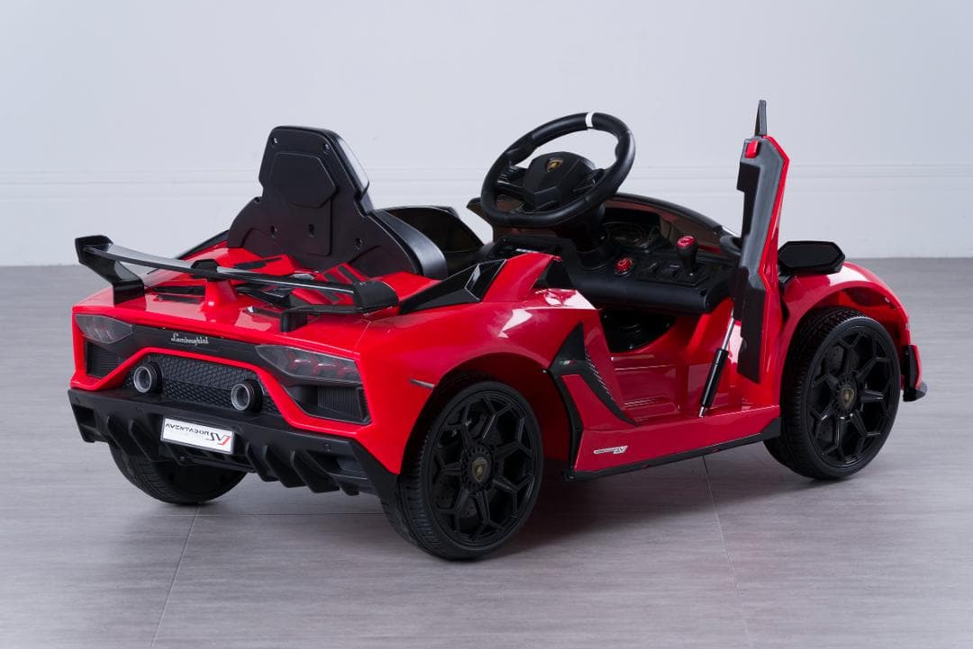 ラスト1台　傑作スーパーカー「アヴェンタドールSVJ」が遂に電動乗用カーに！