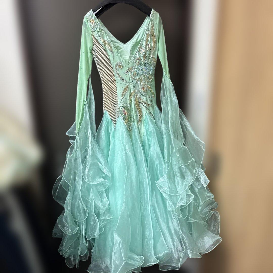 色々あり値下不可です【サイズ不明】　社交ダンス　ドレス　ミントグリーン