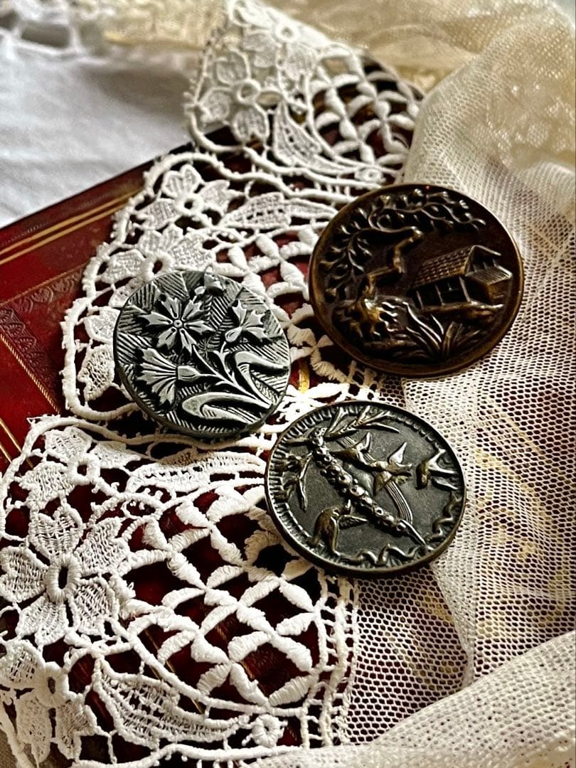 ◆フランスアンティーク｜超希少ボタン黒ブラックパリ花鳥真鍮メタル彫刻シルバー金属