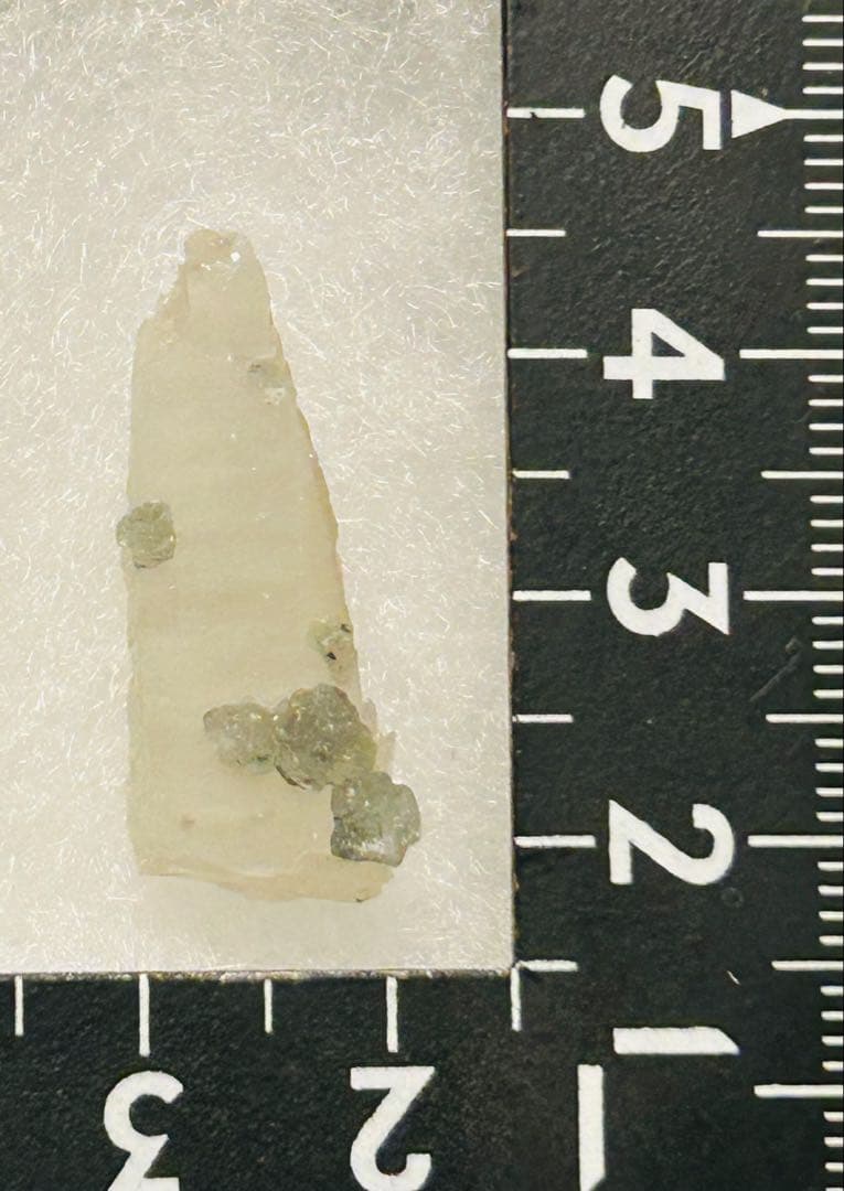 蛍光フローライト　オン　クリスタル