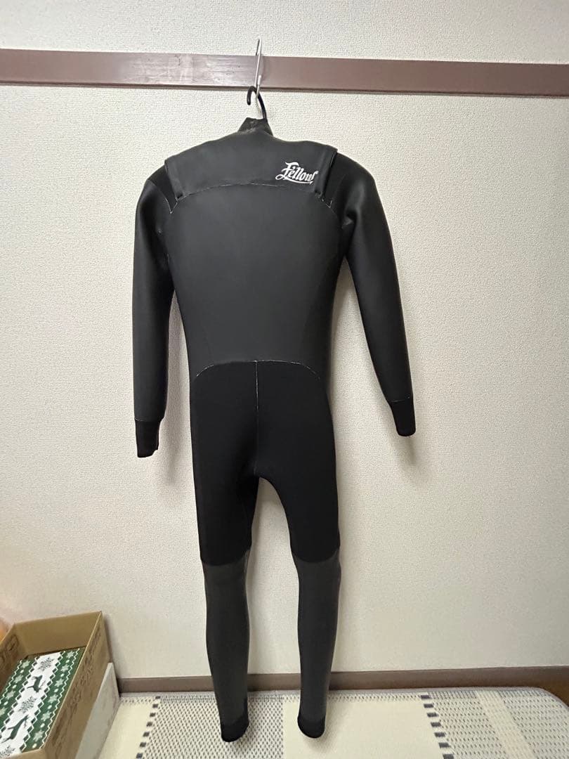 ☆ セミドライ ウェットスーツ 5×3mm チェストジップ サイズXXL☆