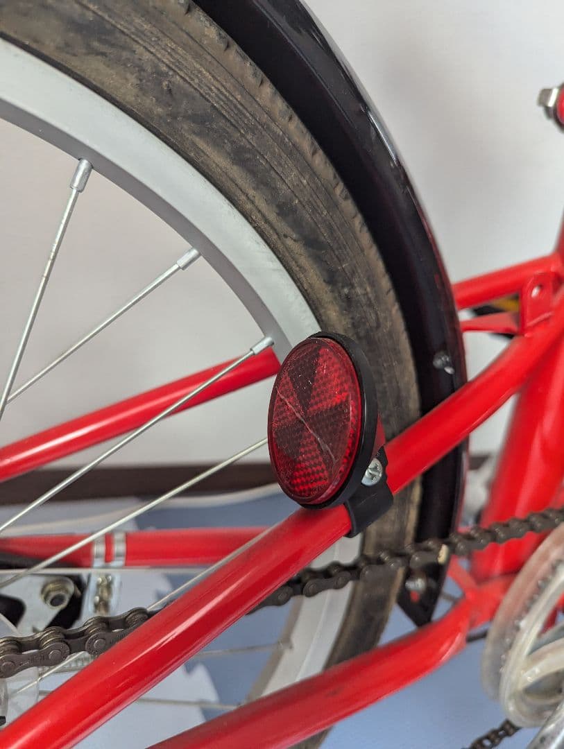 引き取り希望！ カゴ付き　赤色とデザインが可愛い　折りたたみ自転車　２０インチ