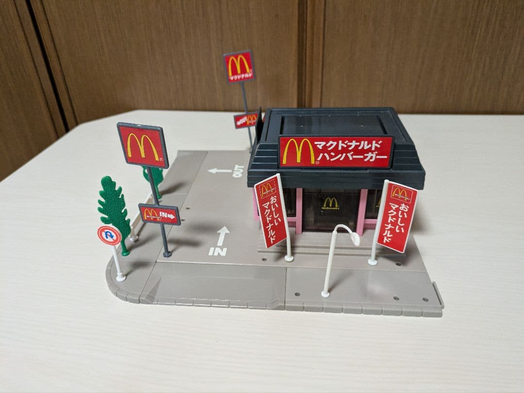 あ*ゆ様 トミカタウン デニーズ マクドナルド すかいらーく まとめ