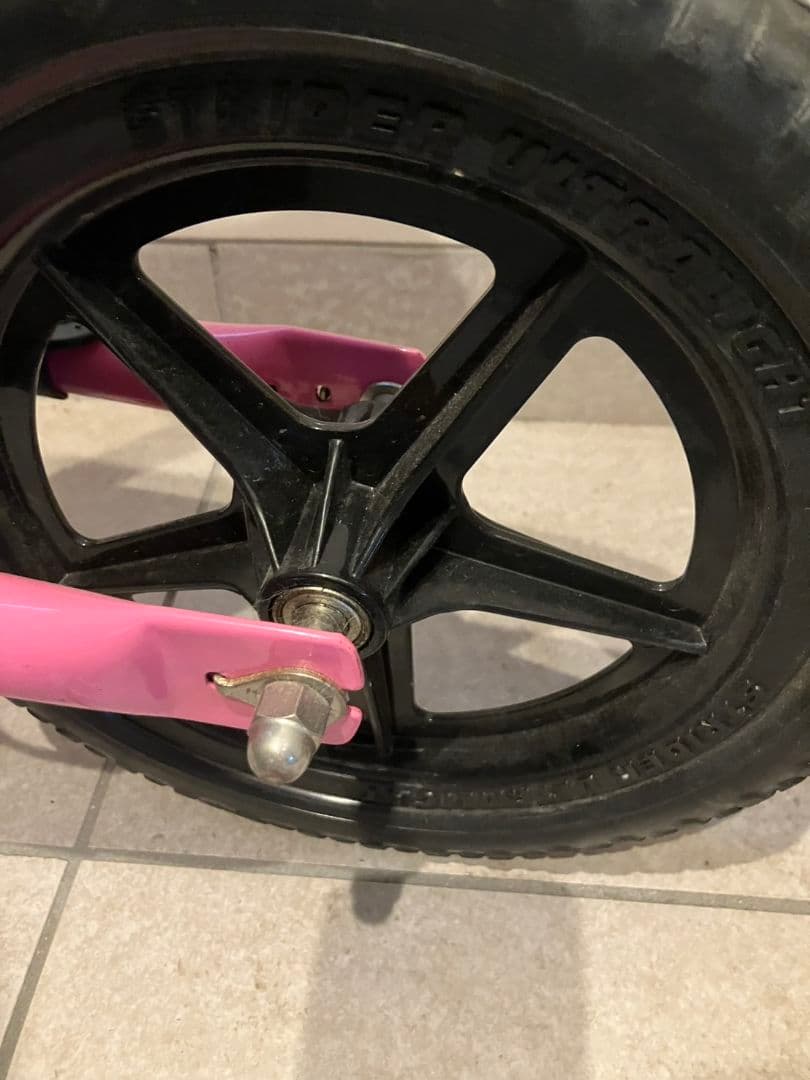 STRIDER バランスバイク ピンク 12インチ スポーツモデル