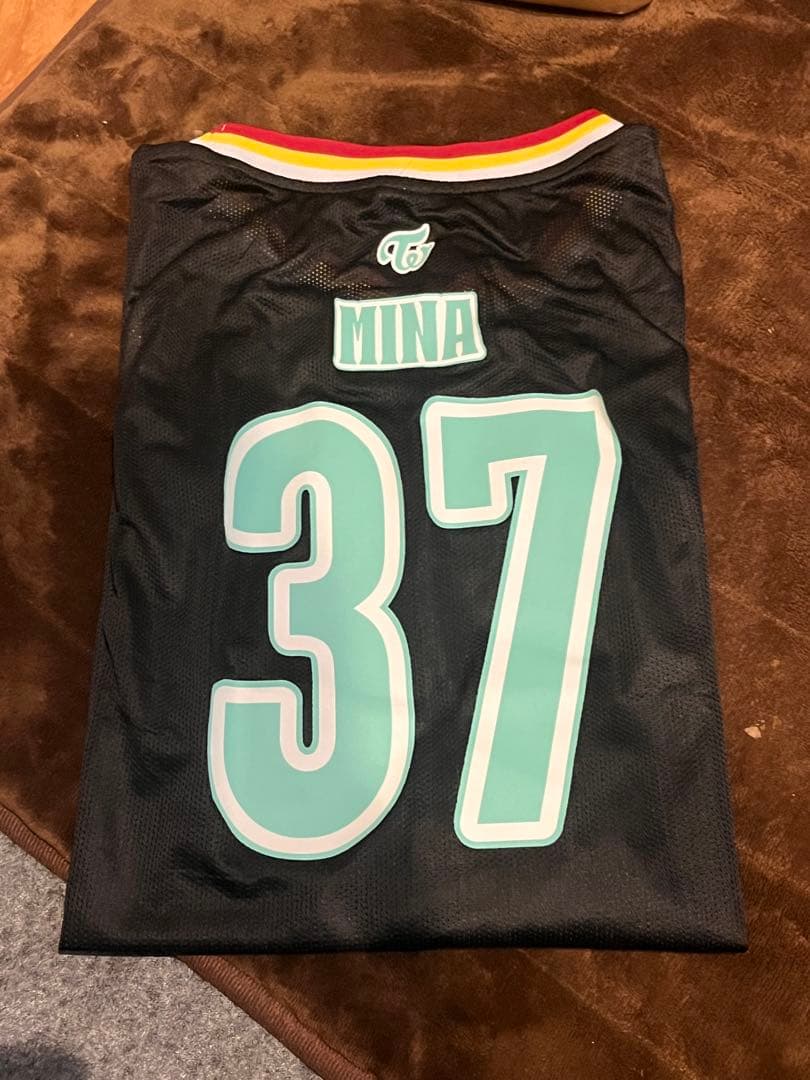 TWICE ユニフォームシャツ MOMO MINA CHAEYOUNG公式グッズ