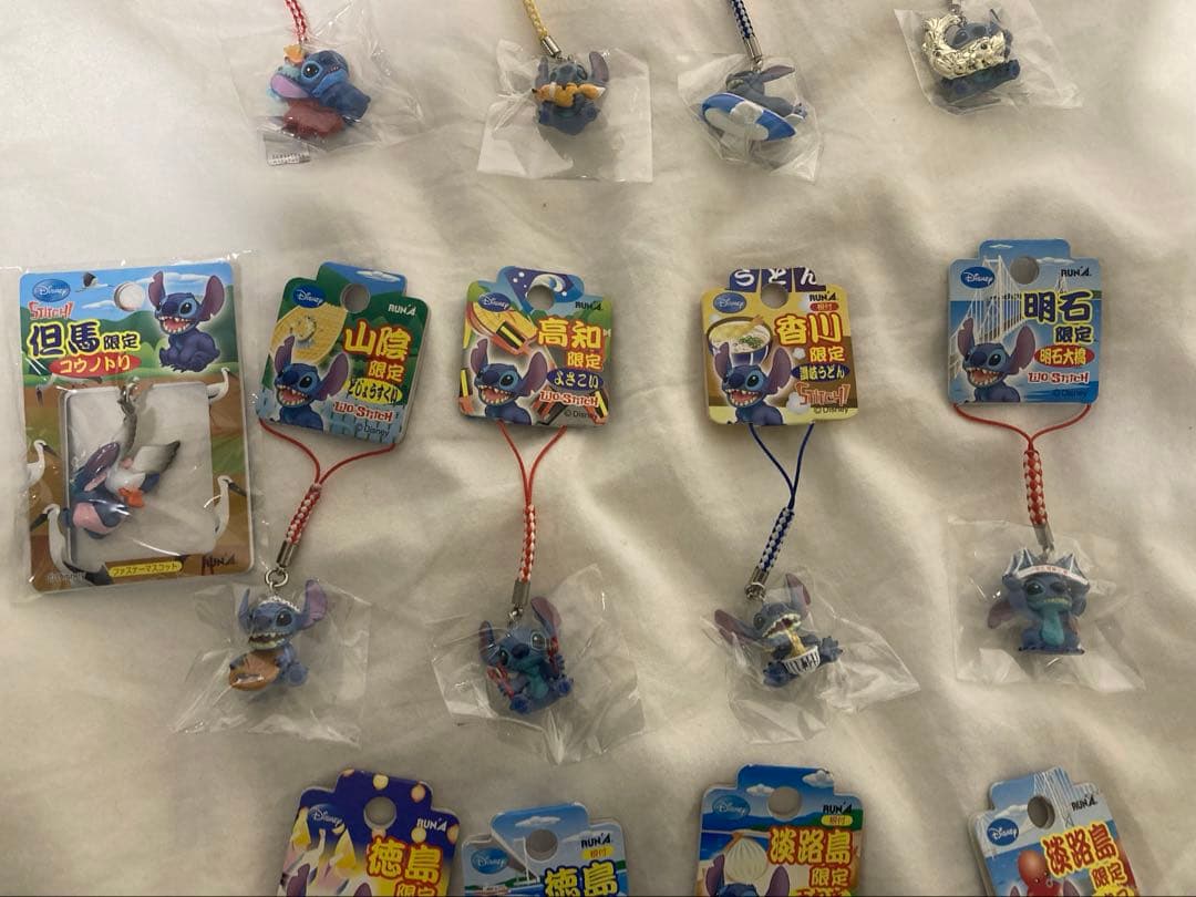 ご当地スティッチ➕キーホルダー他　18個セット