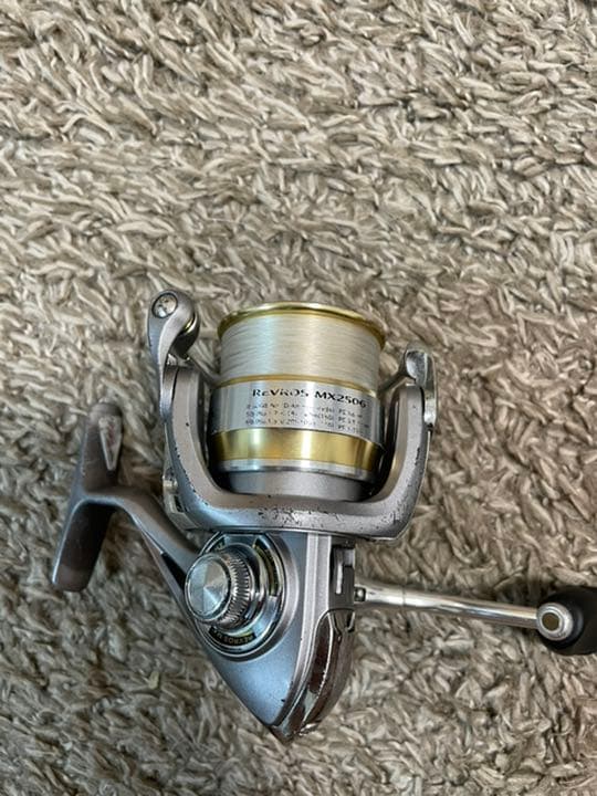 ダイワ　スピニングリール　レブロスMX2506 バスパラロッドセット