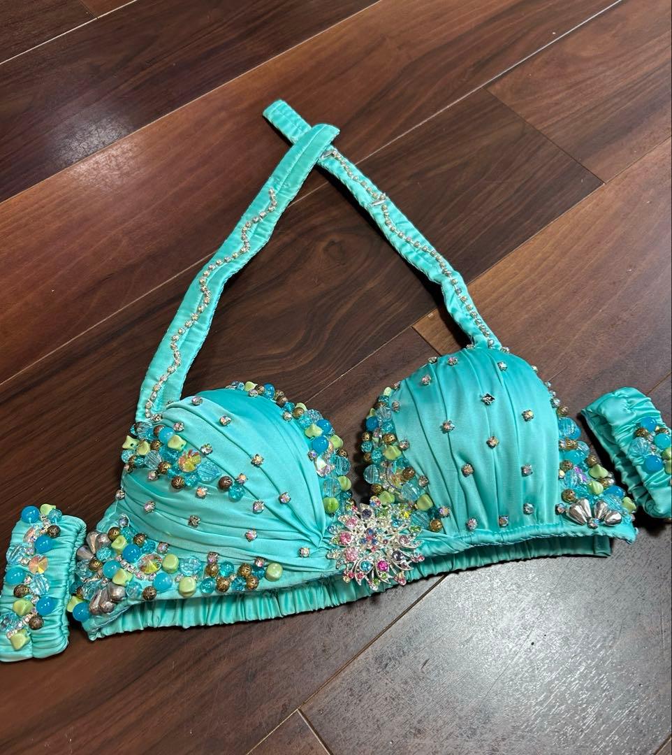 ベリーダンス　衣装　エジプト製　ミントグリーン