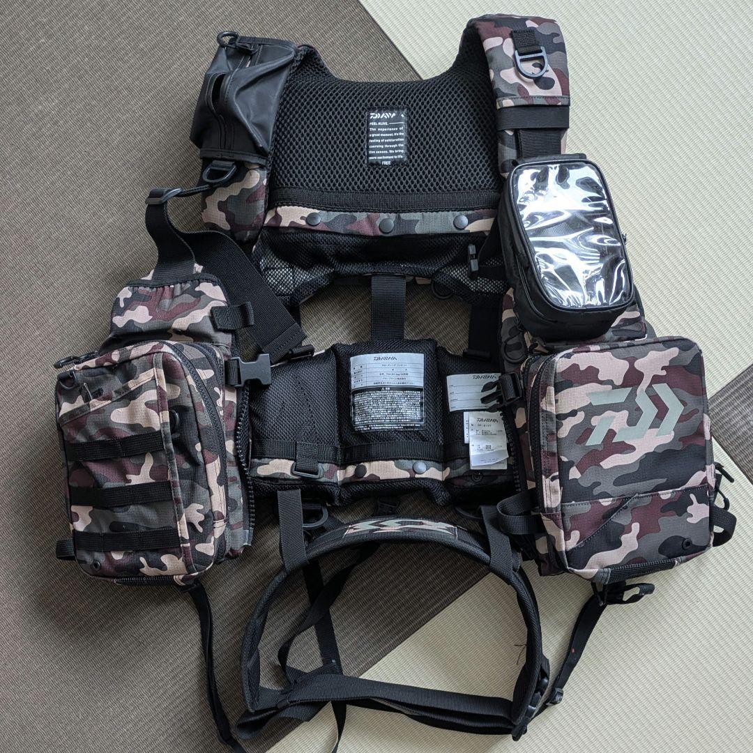 e*i様 ダイワ DF-6107 フィッシングベスト III 3 グリーンカモ
