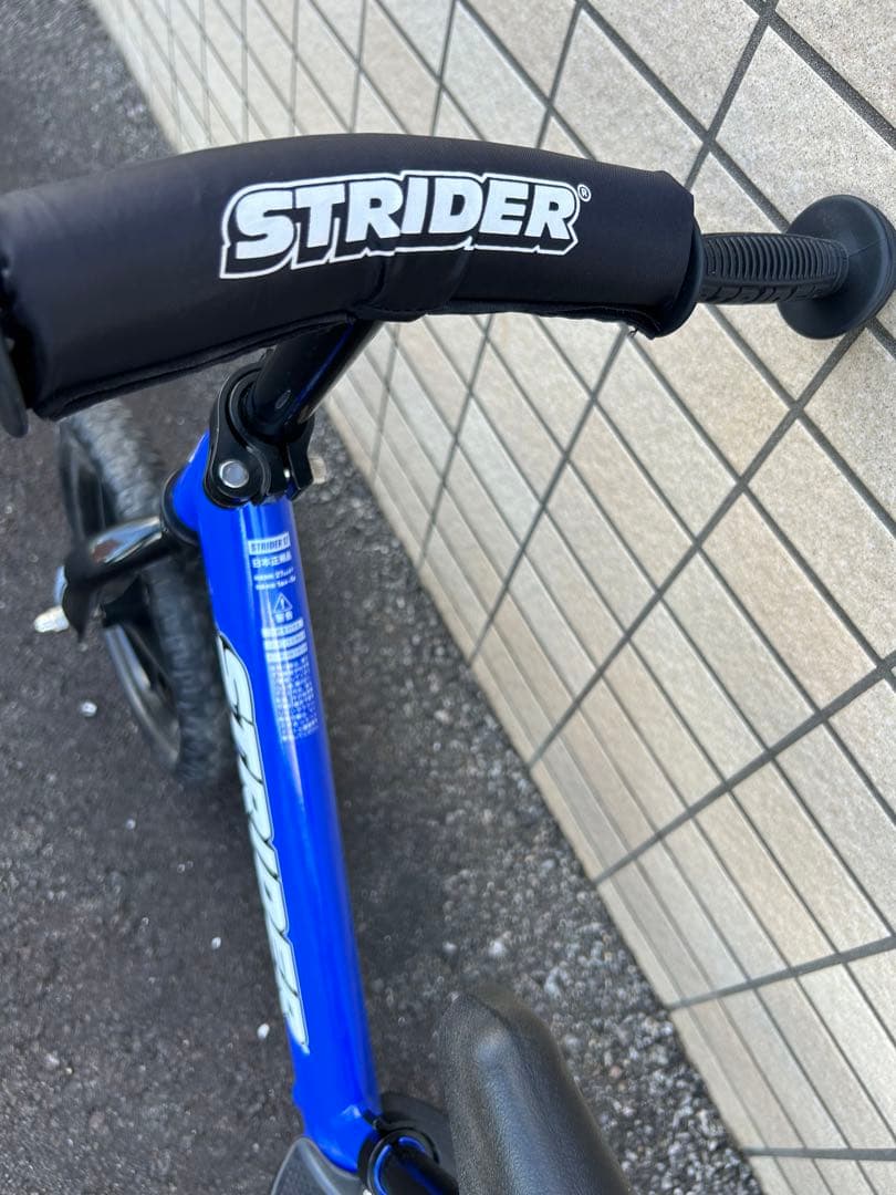 STRIDER スポーツモデル　バランスバイク 青 12インチ