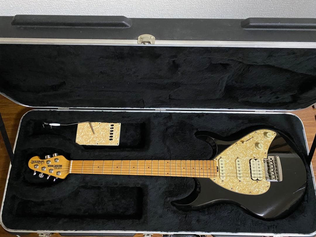 Musicman Silhouette Special HSS ミュージックマン