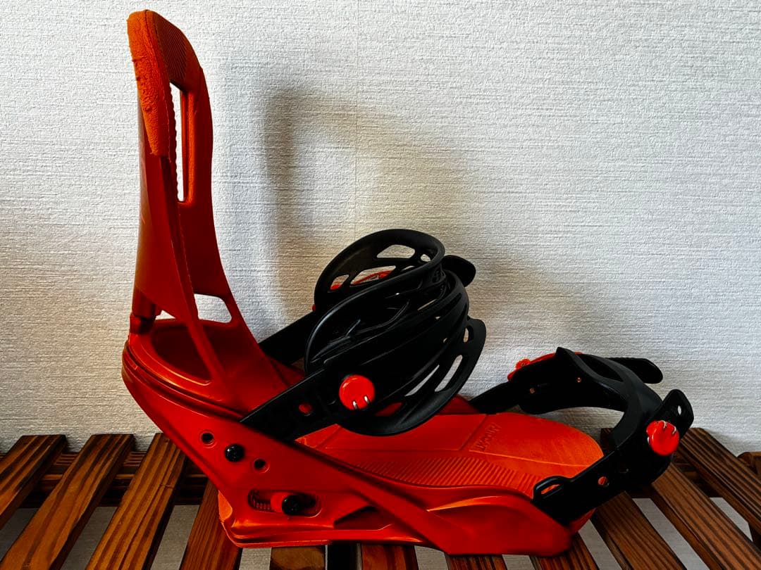 BURTONバインディング【カーテルCARTEL（メンズMサイズ）】オレンジ×黒