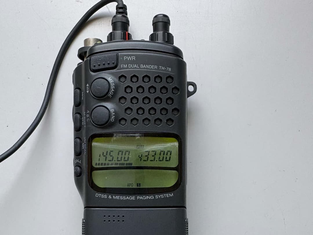 KENWOOD 144/430 FMデュアルバンダー無線機　TH-78