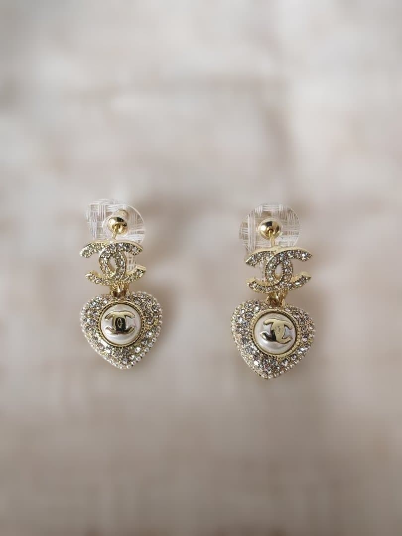 美品 CHANEL ピアス ゴールド ココマーク ラインストーン ハート