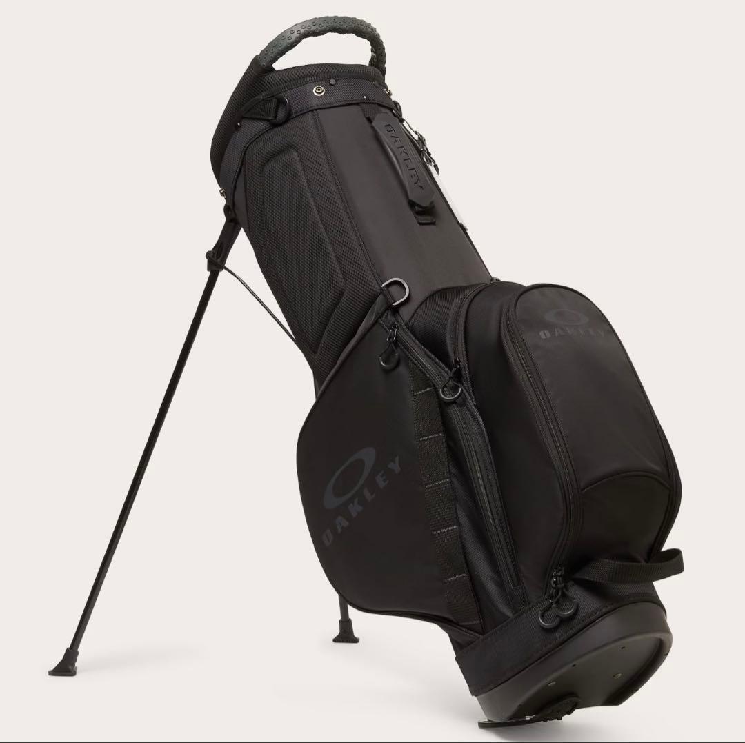 OAKLEY ブラック ゴルフバッグ スタンド式　練習場にて4回使用