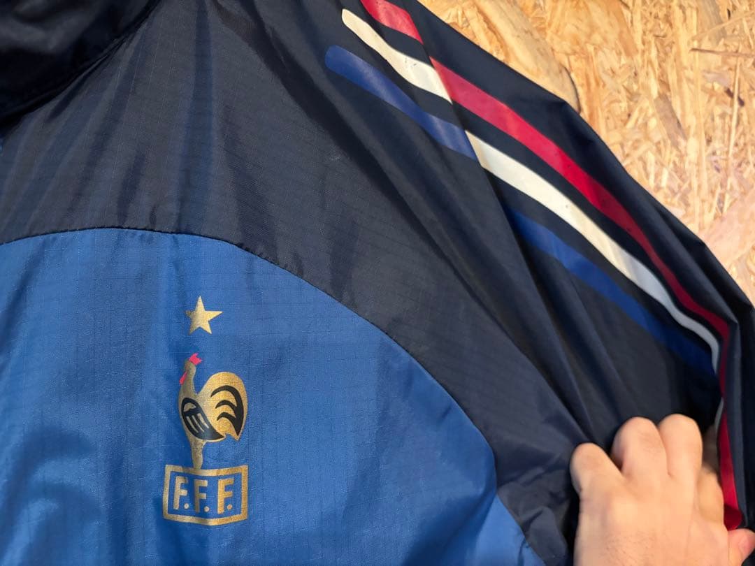 02-04 フランス代表 adidas アディダス　ナイロンジャケット 古着