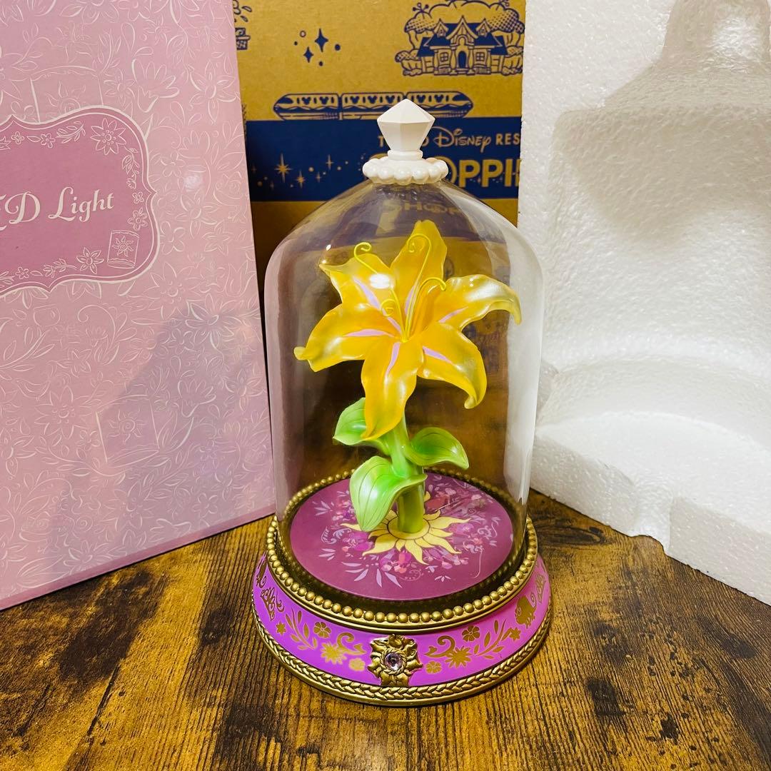 ディズニーストア 塔の上のラプンツェル10周年 LEDライト ランタン魔法の花①