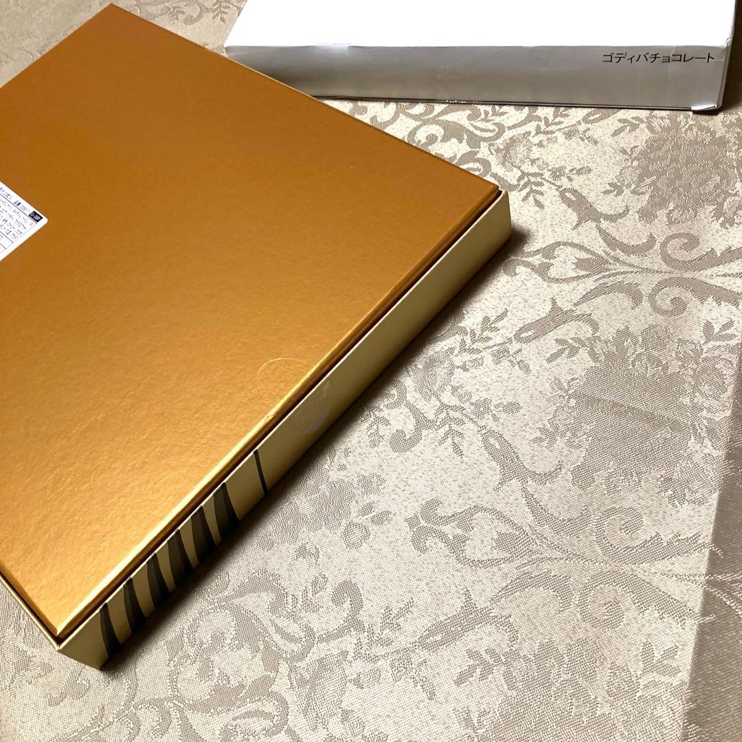 新品 GODIVA ハート オブ ゴールド コレクション 30粒 10800円