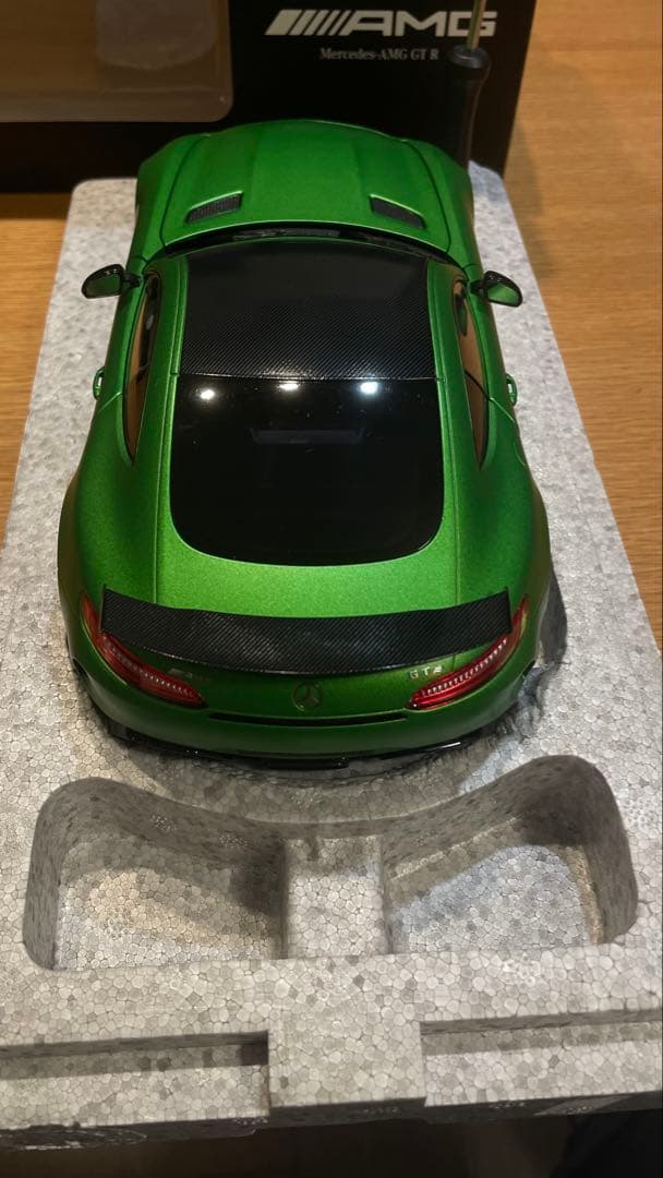 【希少】Mercedes-AMG GTR 1/18 AMG マットグリーン正規品