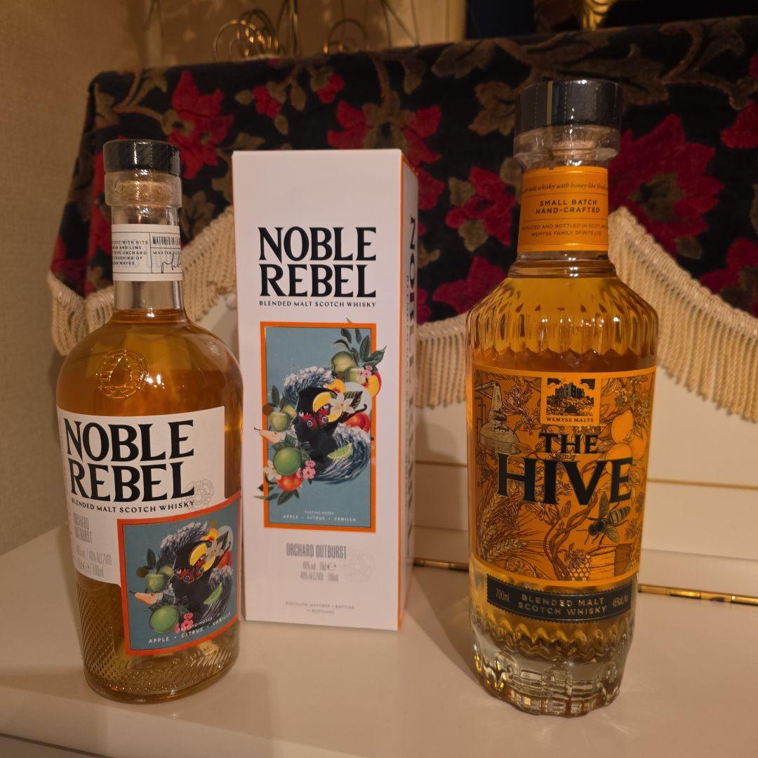 [再入荷] Noble Rebel & The Hive <2本>フェルト