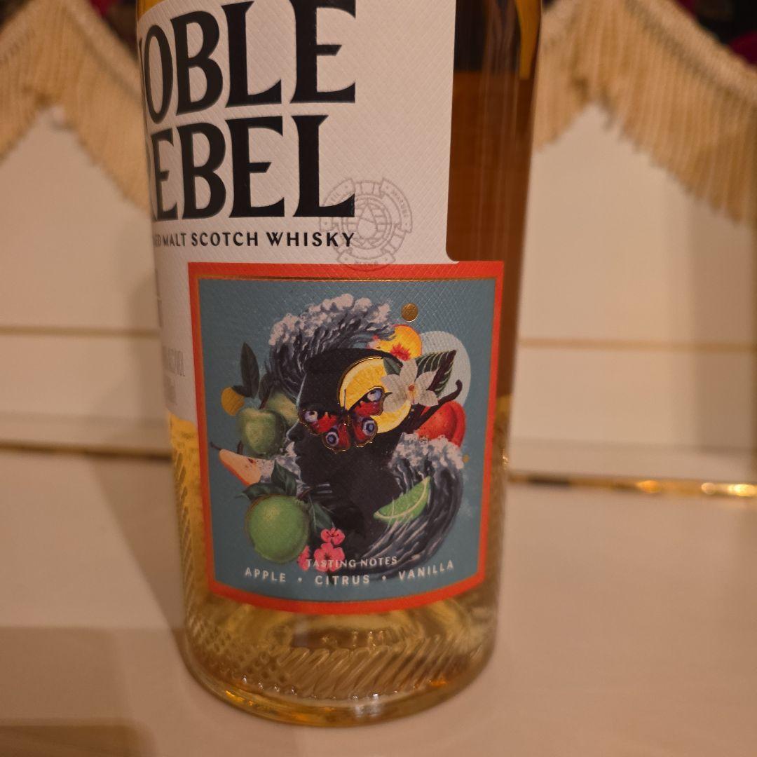 [再入荷] Noble Rebel & The Hive <2本>フェルト