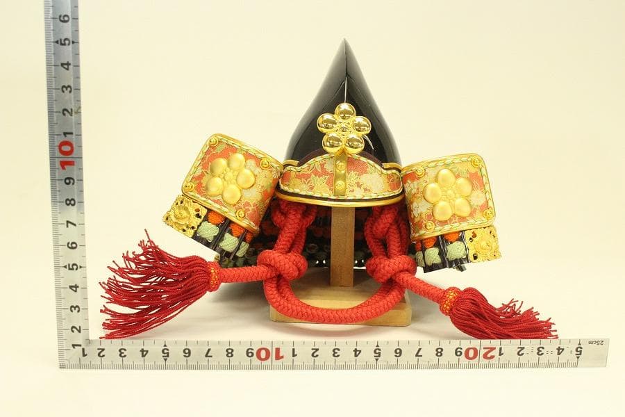 御飾兜 前田利家公 端午飾り 武将兜 六点 ミニチュア兜(メ1412)