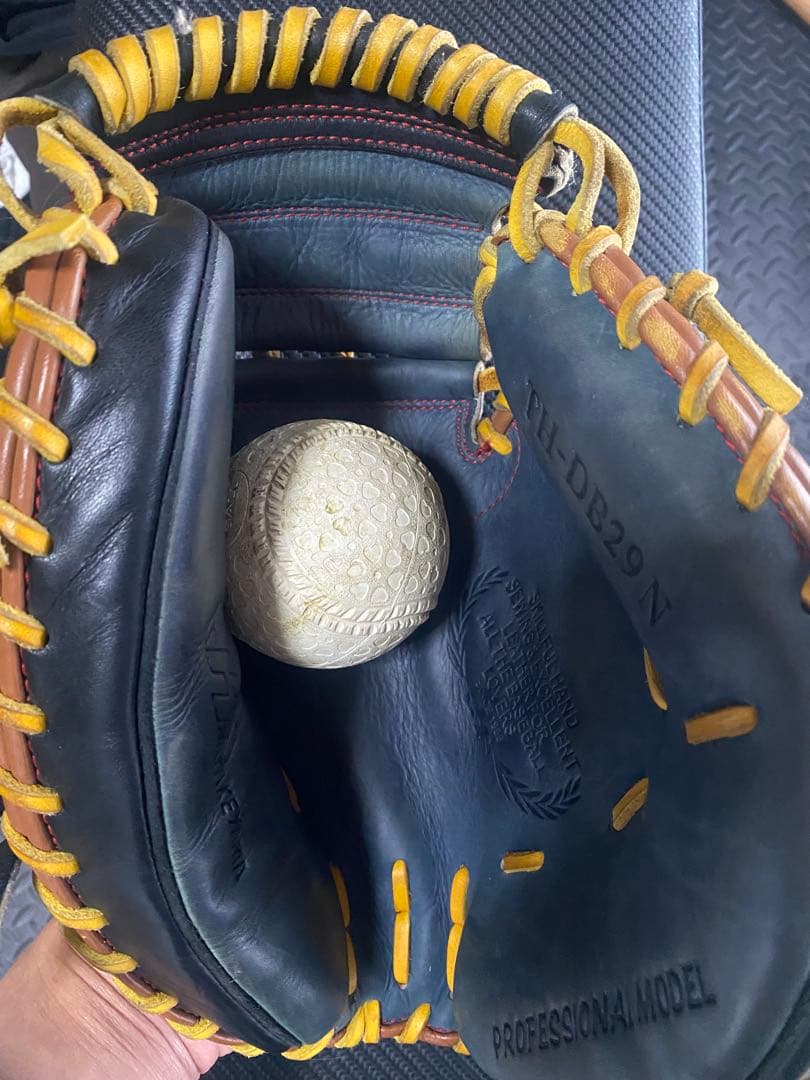 ハタケヤマ　軟式　キャッチャーミット　伊藤モデル