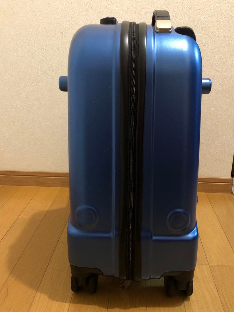 大人気22インチ キッズ ライドオン スーツケース　シートベルト付き