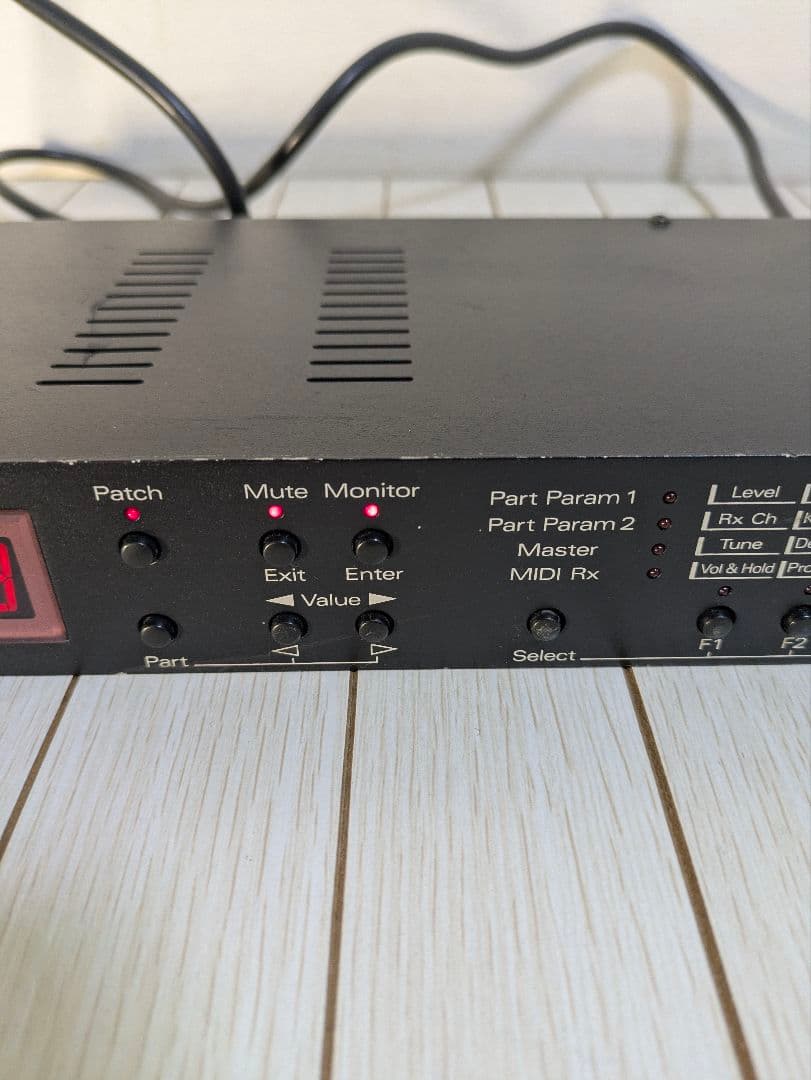 Roland String Ensemble M-SE1　取扱説明書付き