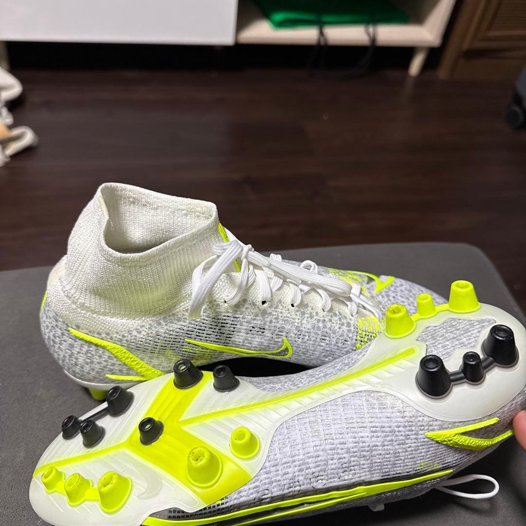 ナイキマーキュリアルスーパーフライ8 AGACC 日本未発売商品です。