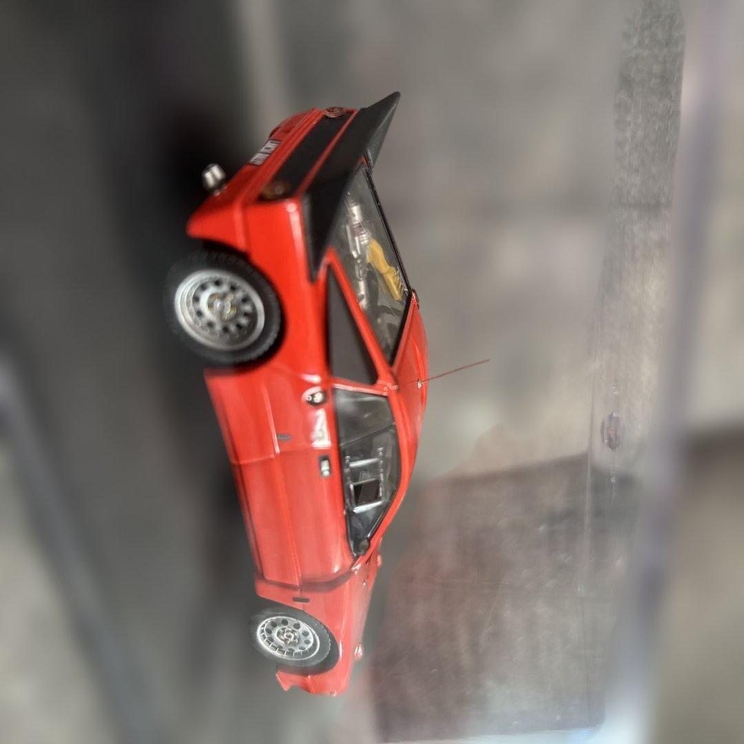 ランチア 037 ラリー プレインカラーモデル レッド 1/43 hpi