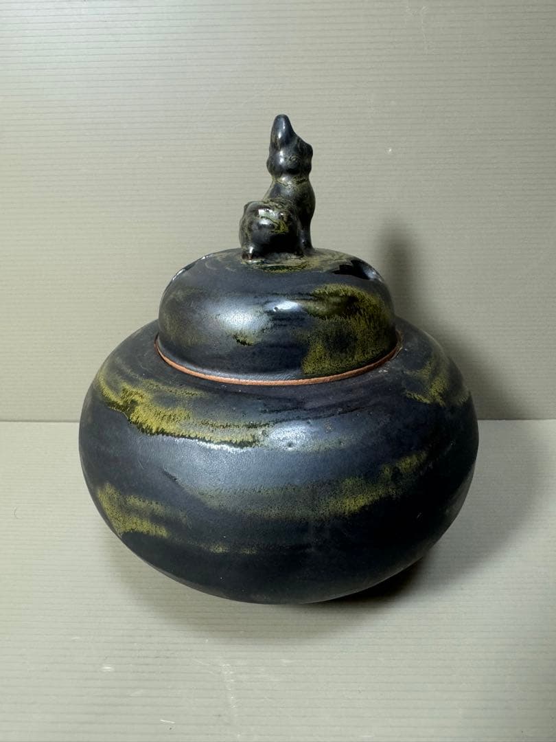 2205 有田焼　正右衛門窯　岩崎正作　天目釉掛け　獅子　香炉　未使用