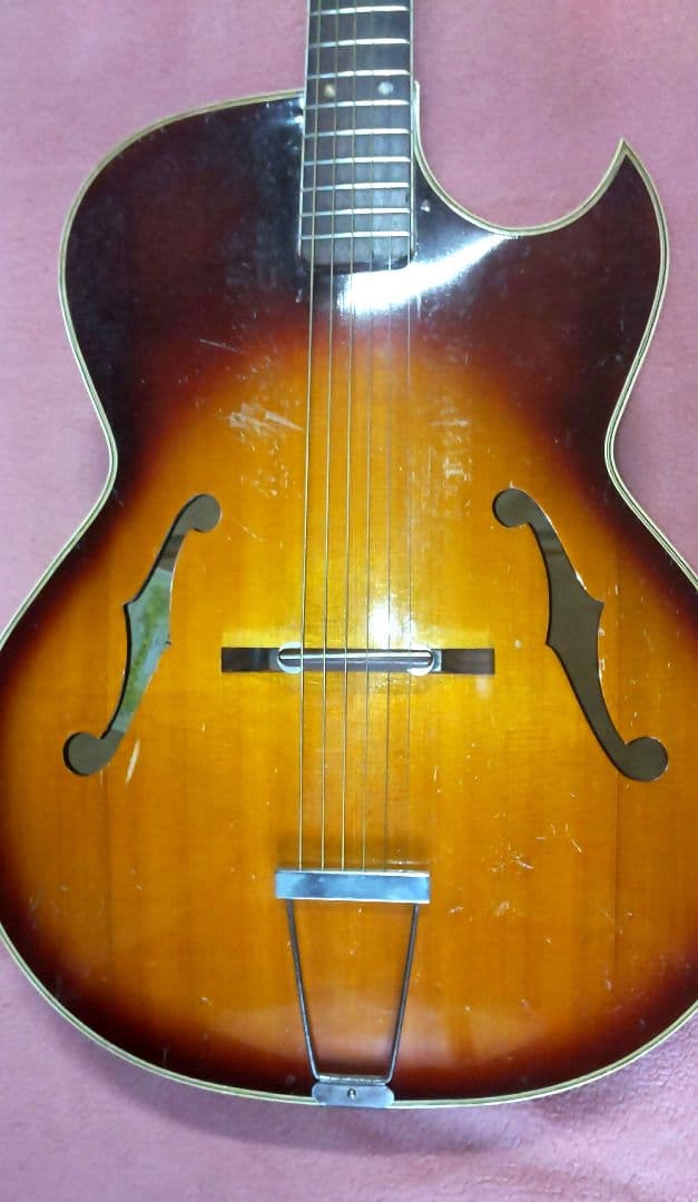 【鈴木バイオリン製作】 P-20 アーチトップギター 60年代製造