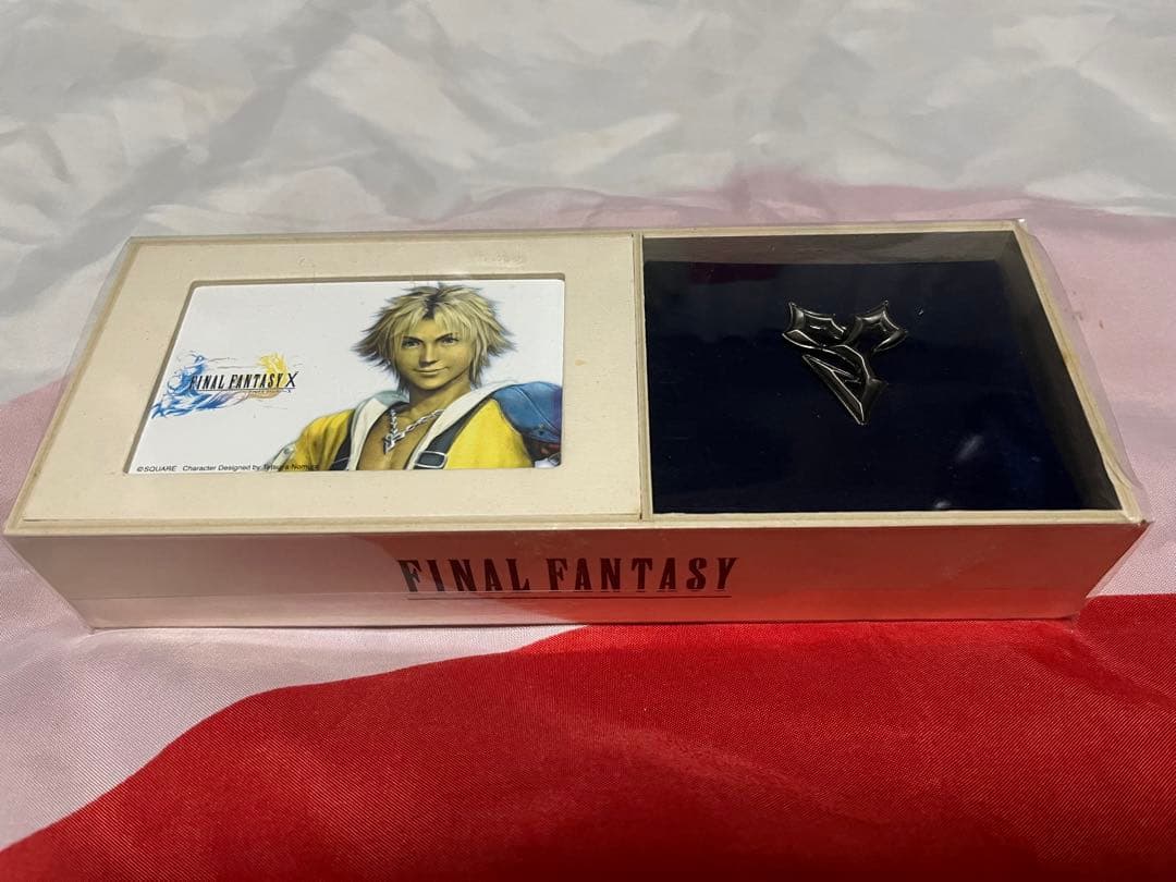 FF 新品未使用　ピンバッジ