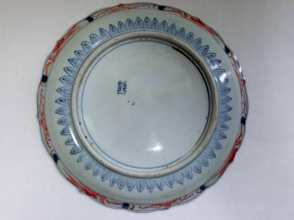 皿■古い赤絵中皿 花唐草紋 中国 唐物 花弁型 顗 古玩 古美術 骨董品■