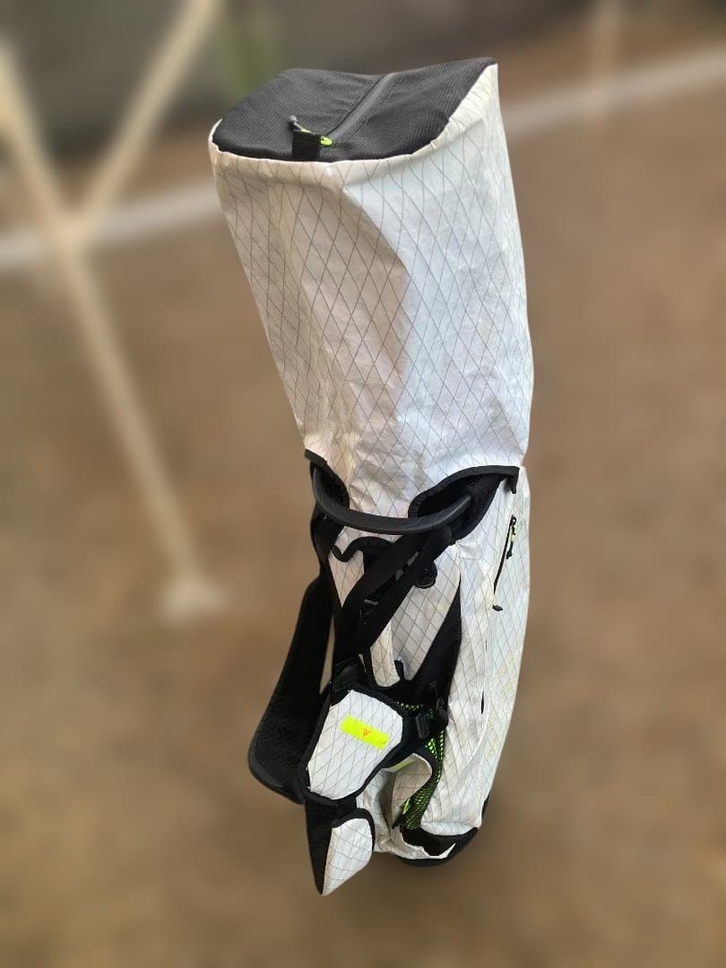 adidas スタンド型　キャディバック　X-pac 生地使用　軽量　アディゼロ