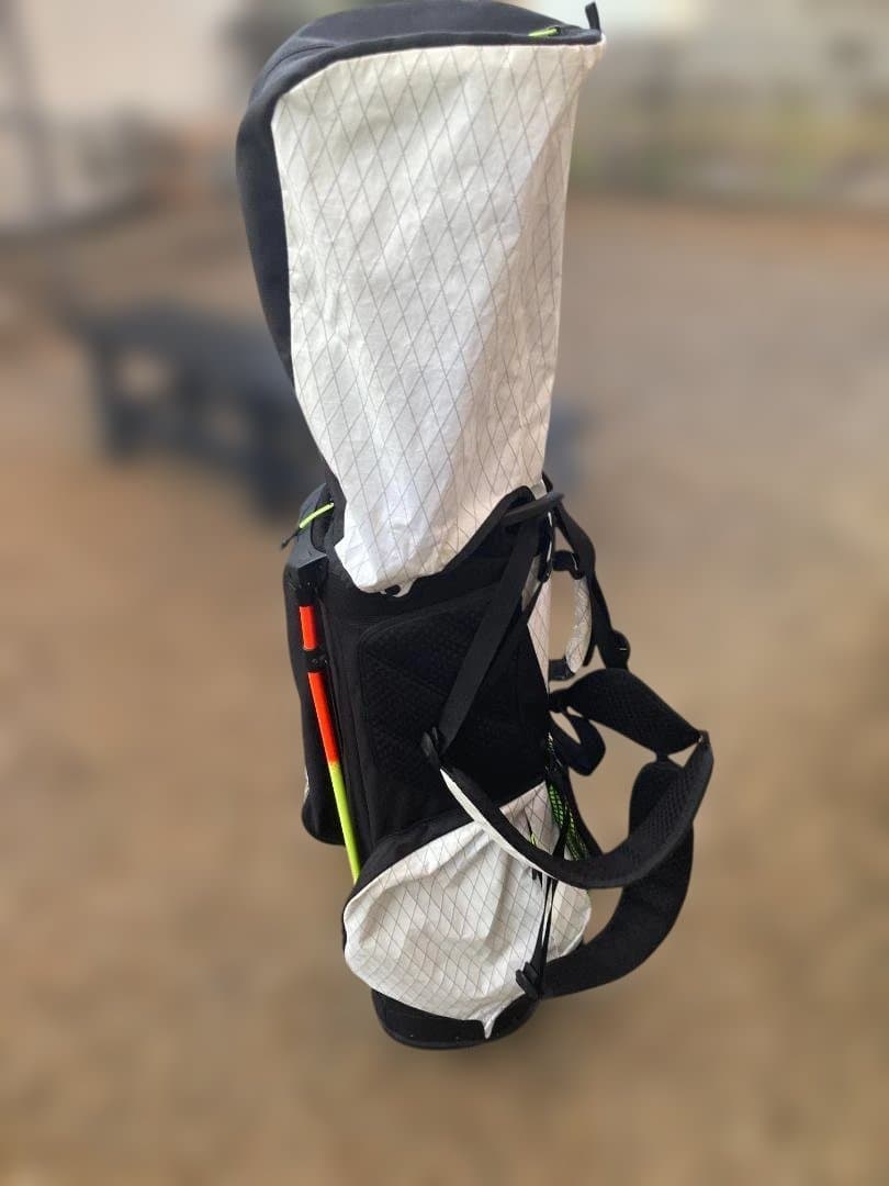 adidas スタンド型　キャディバック　X-pac 生地使用　軽量　アディゼロ