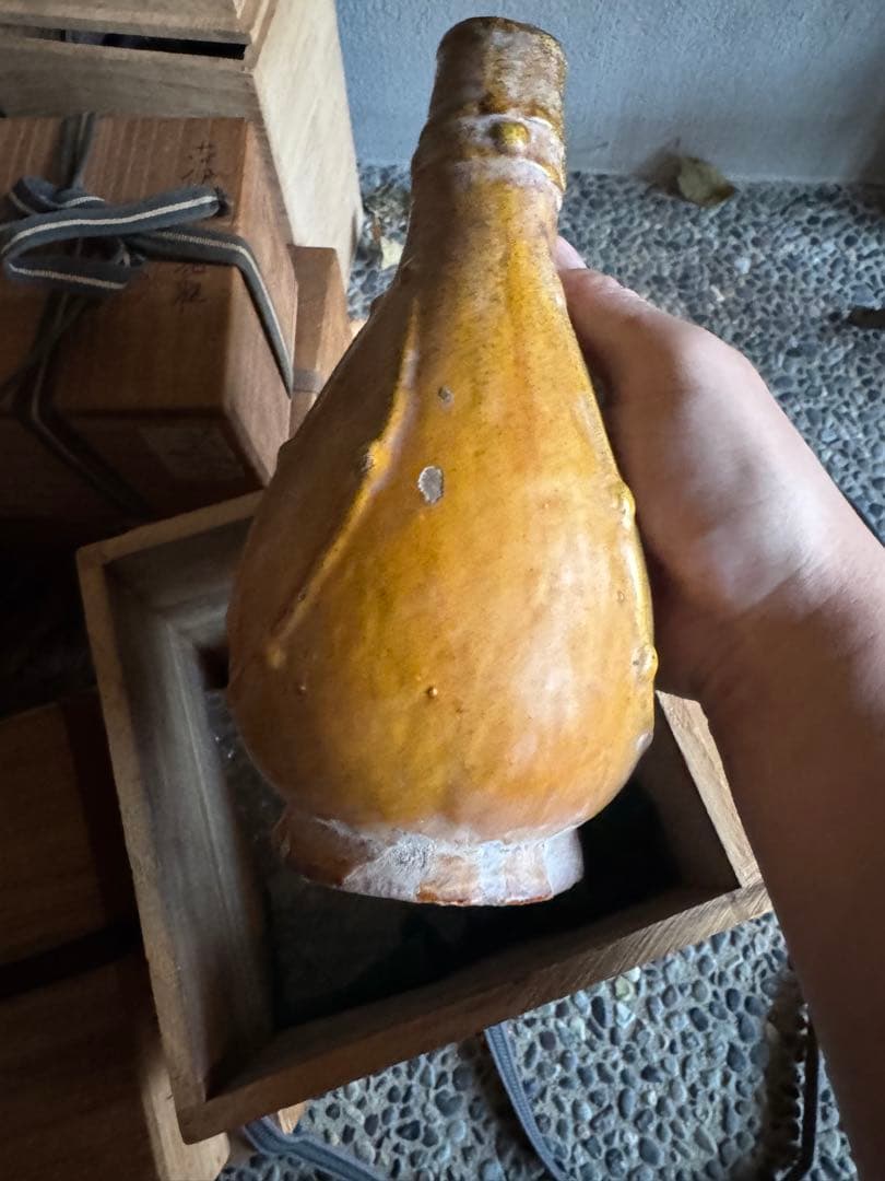 ‼️ 水芙蓉‼️リサイクルFORT‼️唐物買取12/13①中国製土肌黄釉祭器水注