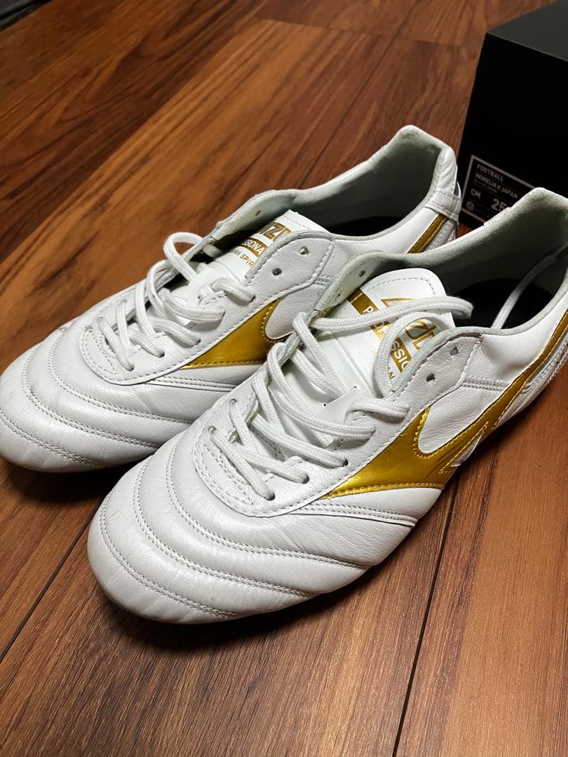 Mizuno Morelia II ホワイト/ゴールド　モレリア