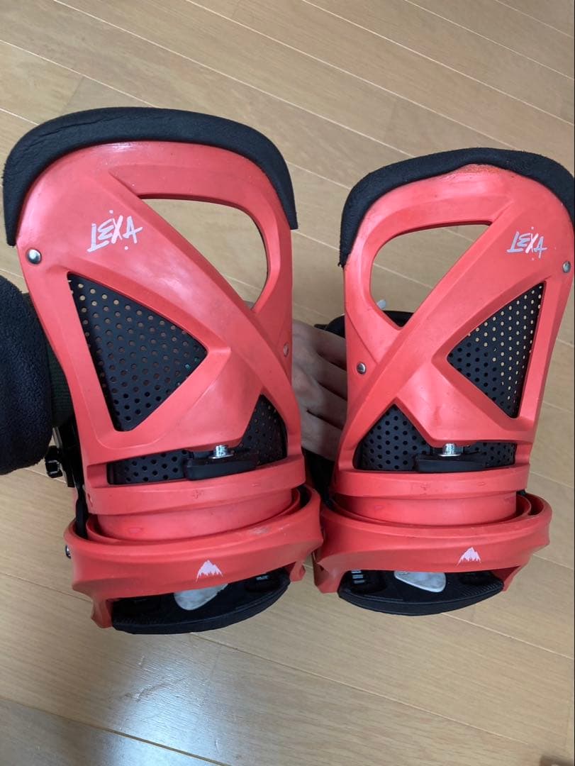 LEXA スノーボードビンディング 赤